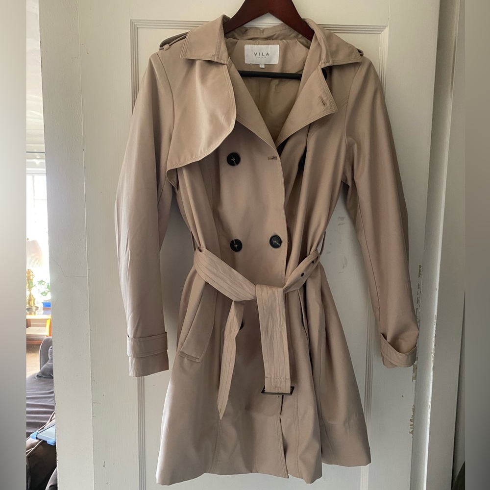 Large Villa trench coat